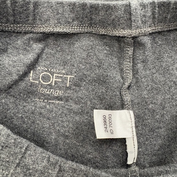 Ann Taylor LOFT womens leggings loungewear, size Large,‎ hooks at ankles, capri - Picture 4 of 6